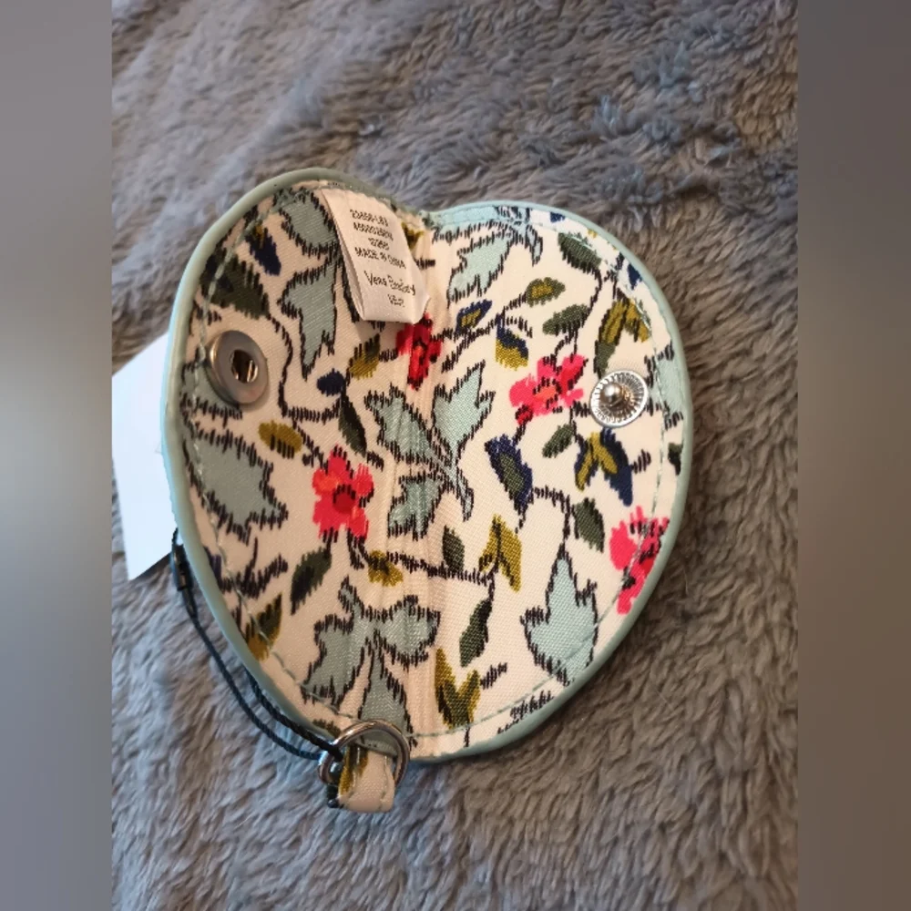 Vera Bradley cord keeper